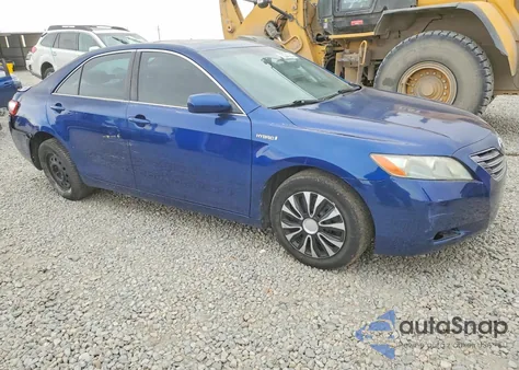 2009 Toyota Camry Hybrid z USA, uszkodzony, nr VIN JTNBB46KX93049345